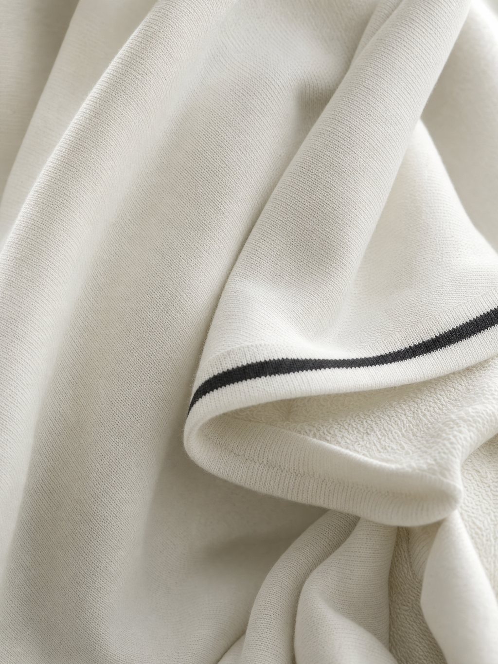 Marlowe™ Contrast-Trim Maxi Dress